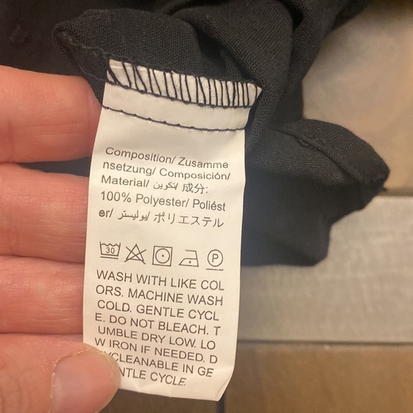 Salant black blouse lantern sleeve high neck modest button front blouse size 6 - Picture 6 of 6